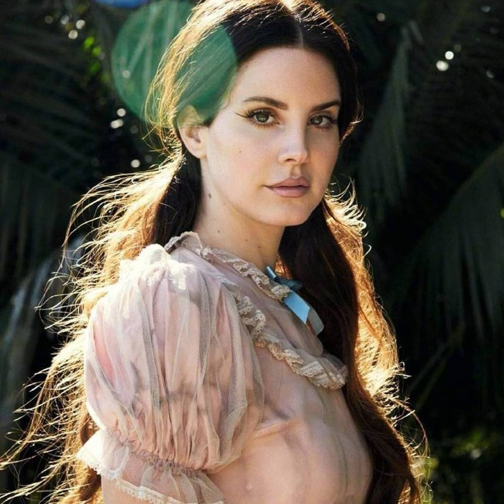 Lana Del Rey Age, Weight, Height, and Physical Appearance